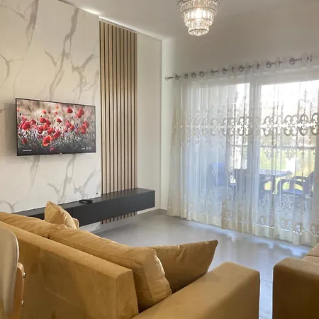 Lika Apartment *